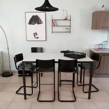 Les Villas Des Jardins De La Fontaine * 사흘라 라 카네다
