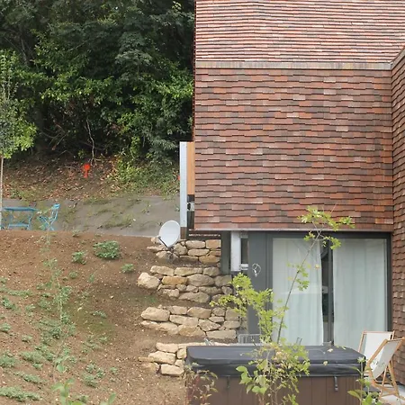 펜션 Les Villas Des Jardins De La Fontaine 사흘라 라 카네다