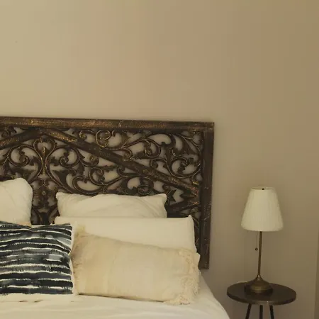 Les Villas Des Jardins De La Fontaine 펜션 *