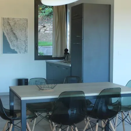 Les Villas Des Jardins De La Fontaine * 사흘라 라 카네다